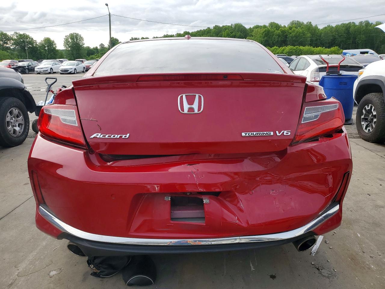 Honda Accord Touring