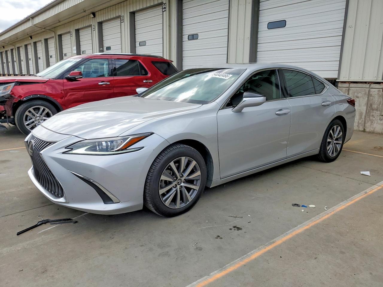 Salvage Lexus Es Image