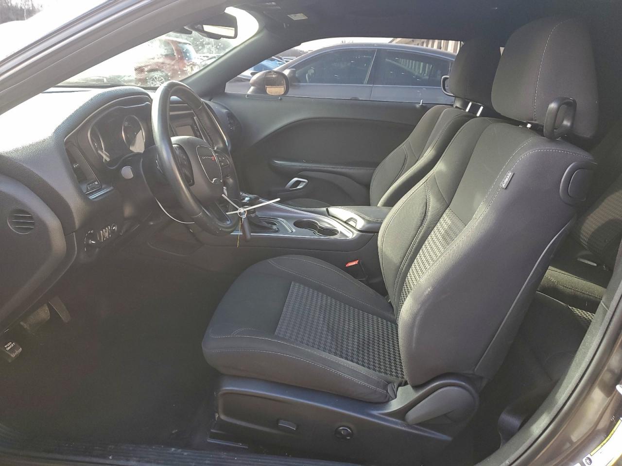 Dodge Challenger Sxt
