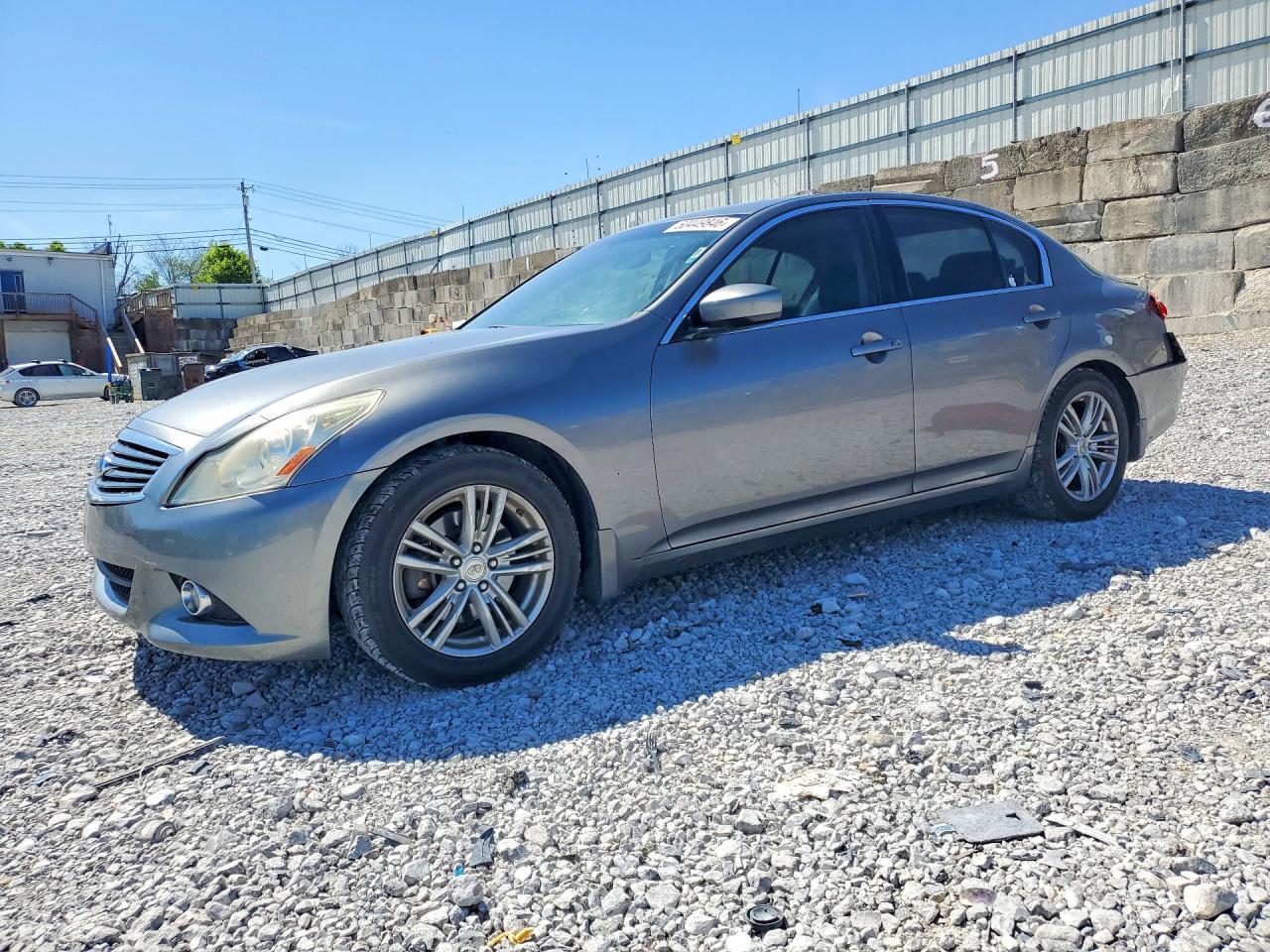 Salvage INFINITI G37 Image