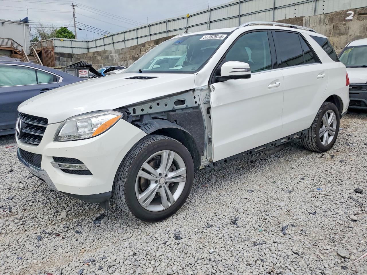 Salvage Mercedes-Benz M-Class Image