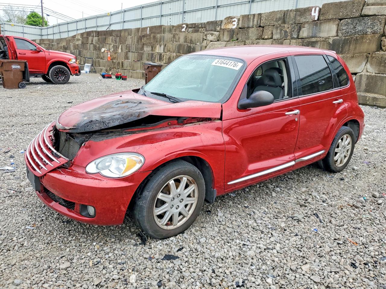 Salvage Chrysler PT Cruiser Image