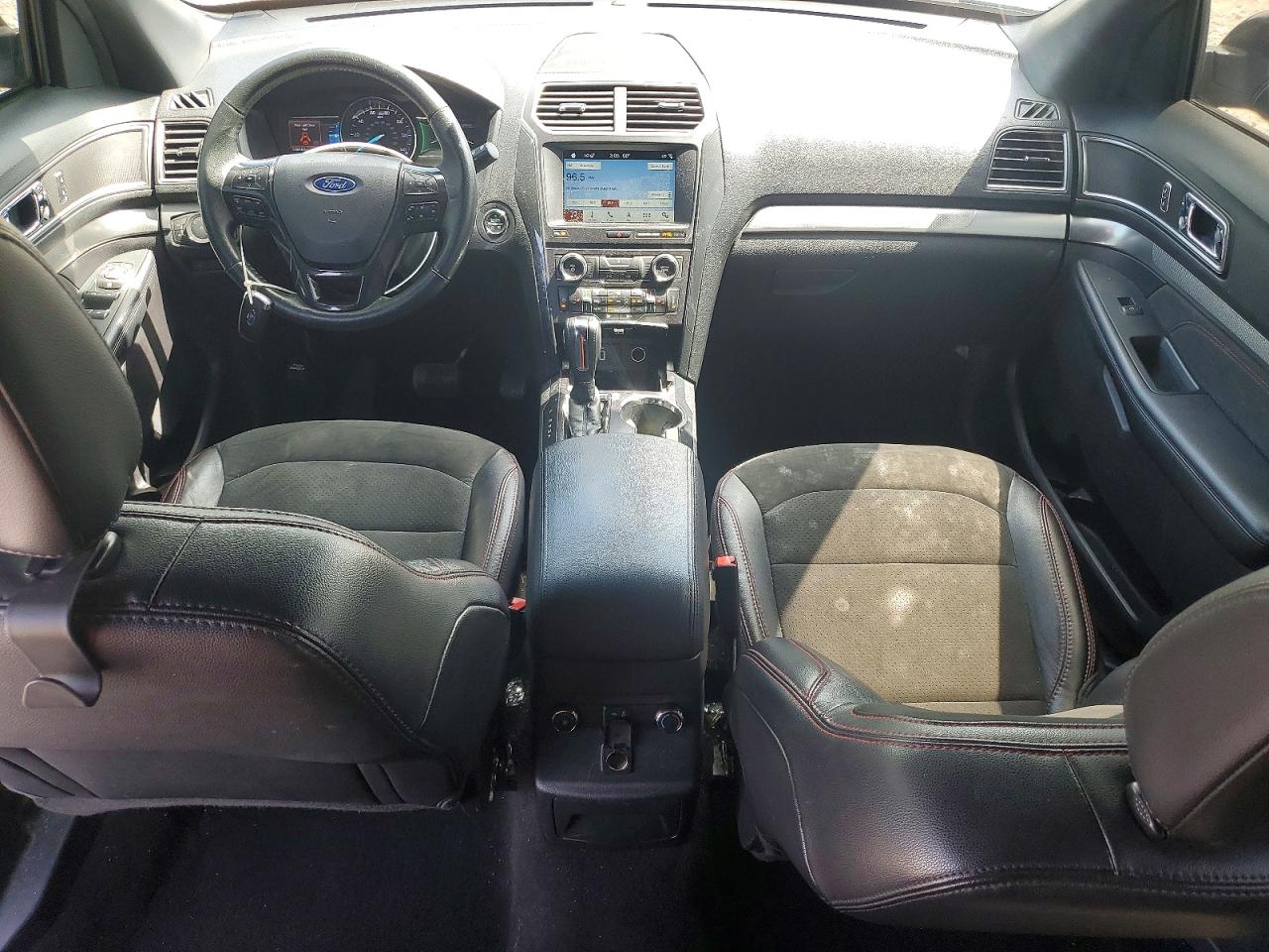 Ford Explorer Xlt