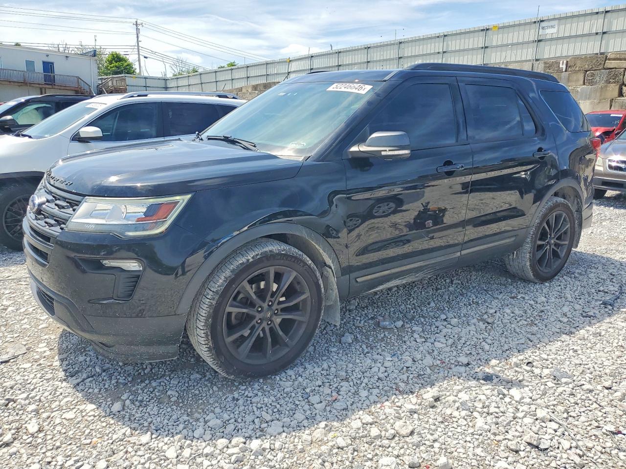 Salvage Ford Explorer Image