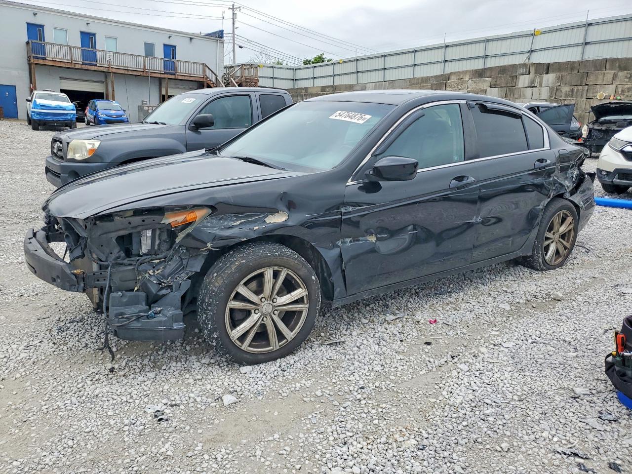 Salvage Honda Accord Image