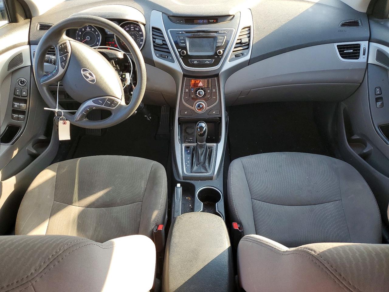 Hyundai ELANTRA Se