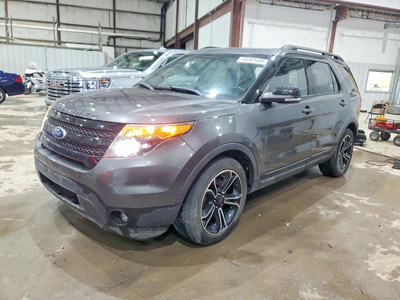 Salvage Ford Explorer Image