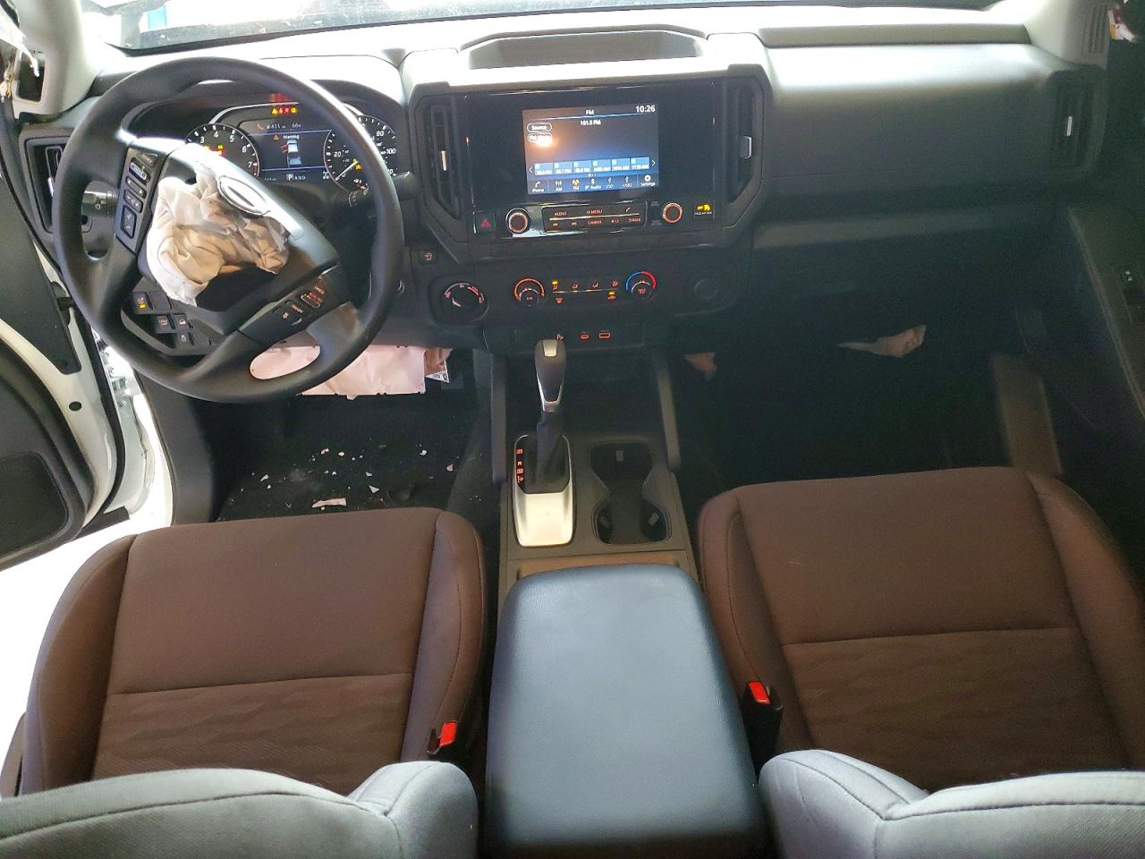 Nissan Frontier S