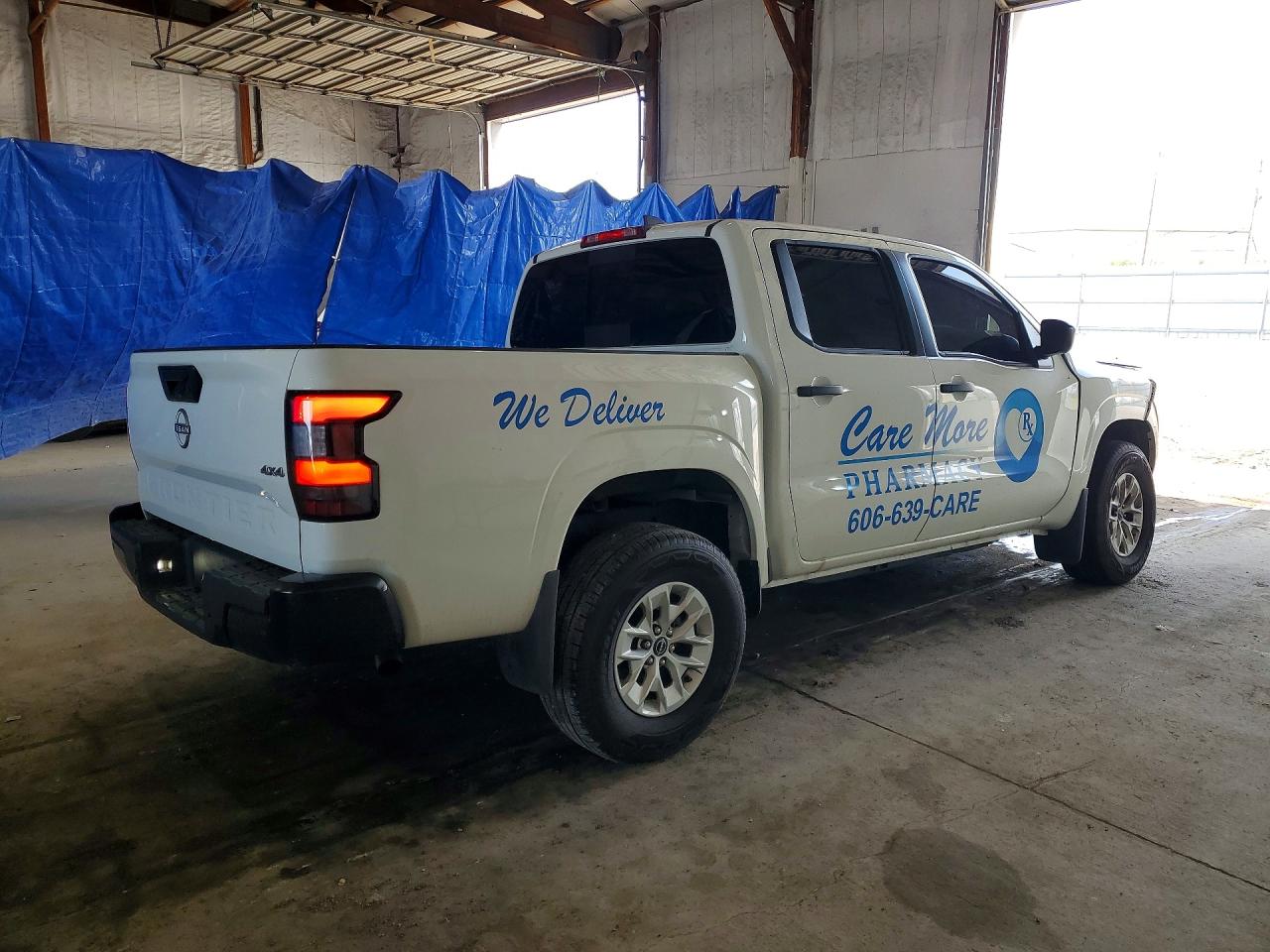 Nissan Frontier S