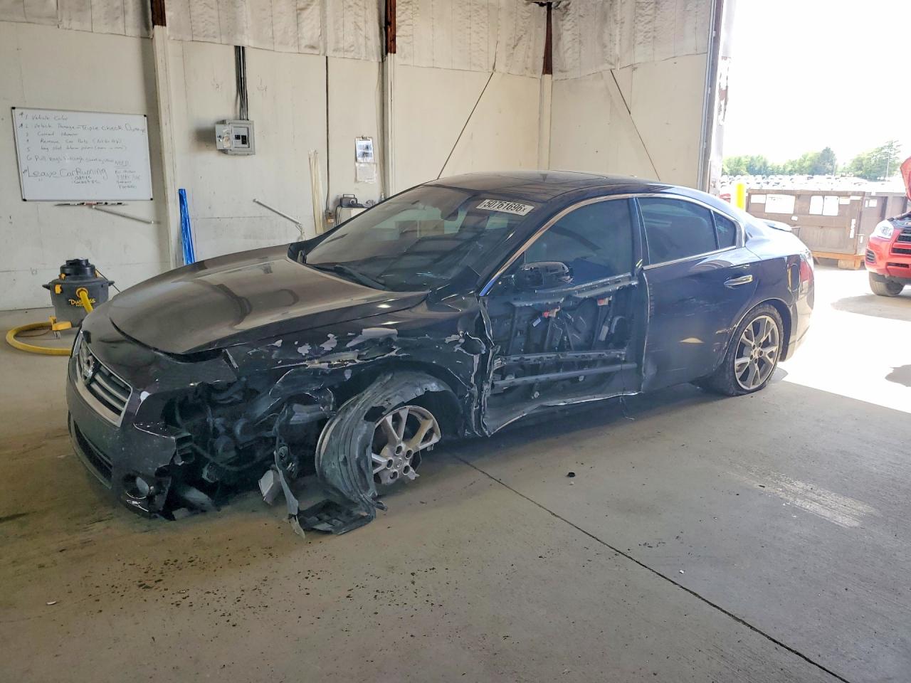Salvage Nissan Maxima Image