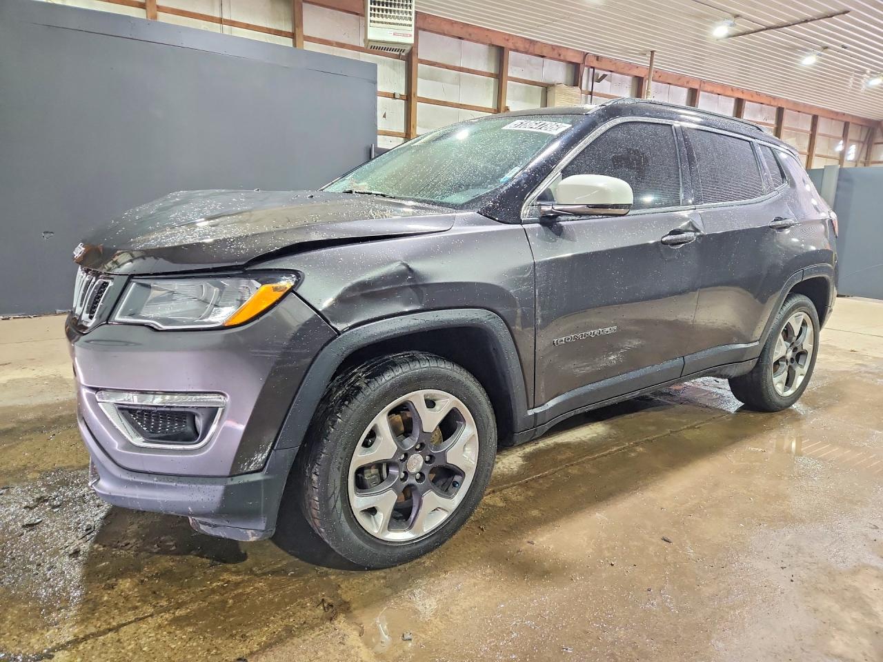 Salvage Jeep Compass Image