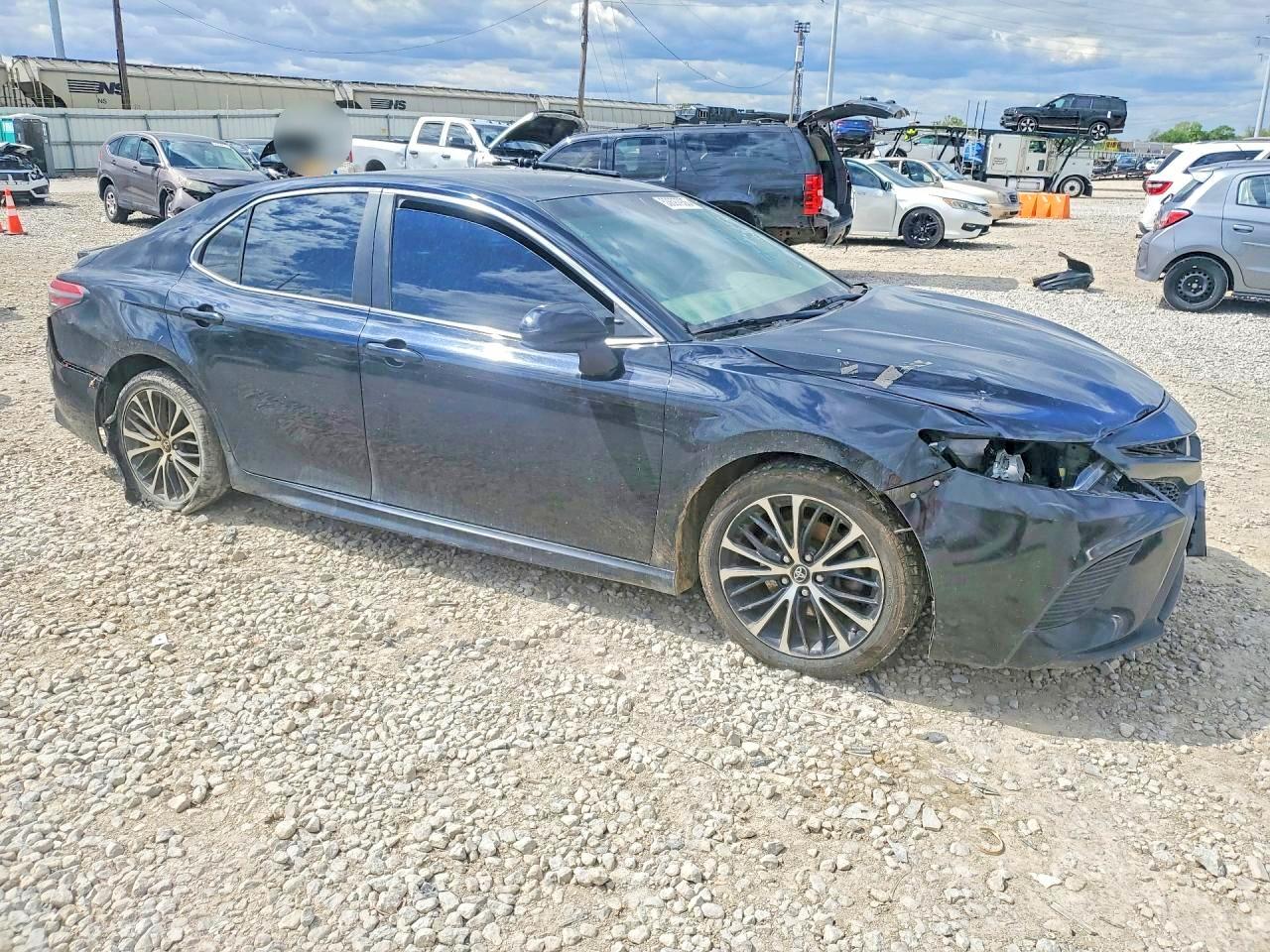 Toyota Camry L