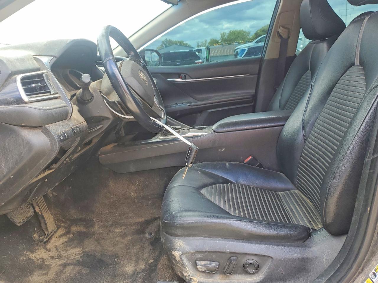 Toyota Camry L