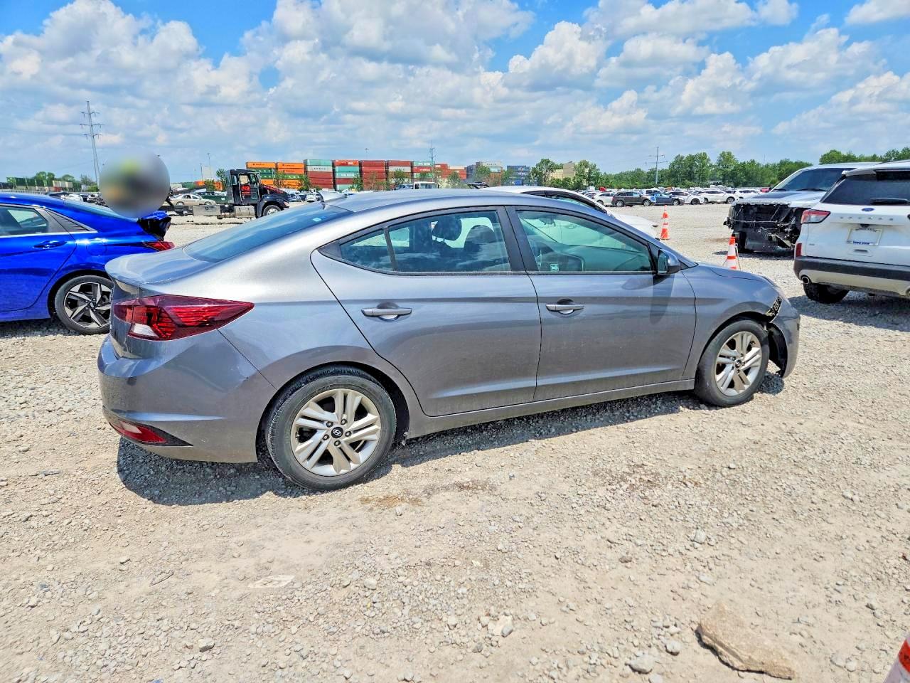 Hyundai ELANTRA Sel