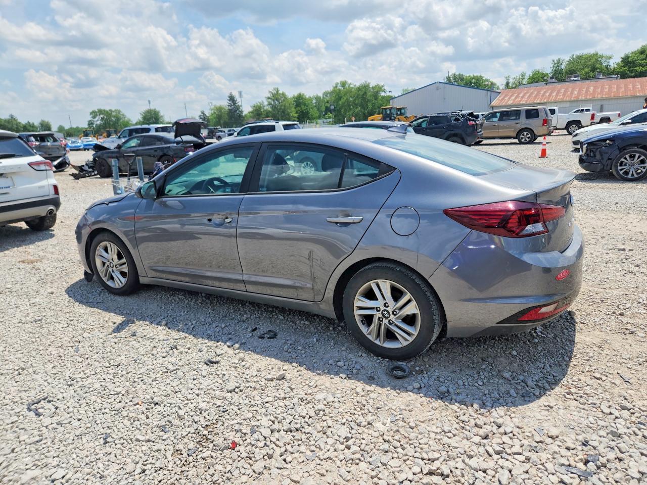 Hyundai ELANTRA Sel