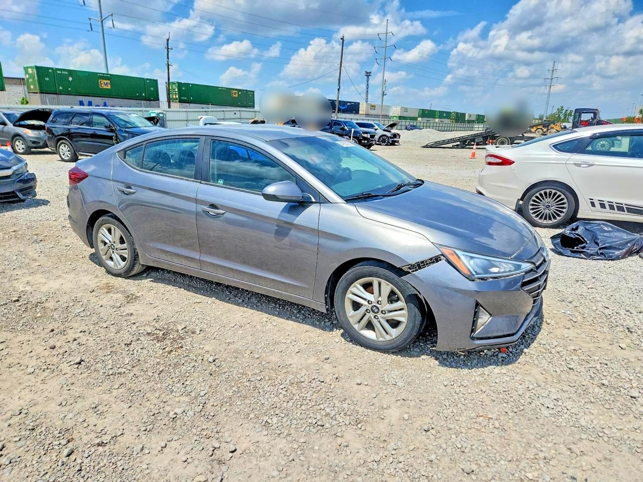 Hyundai ELANTRA Sel