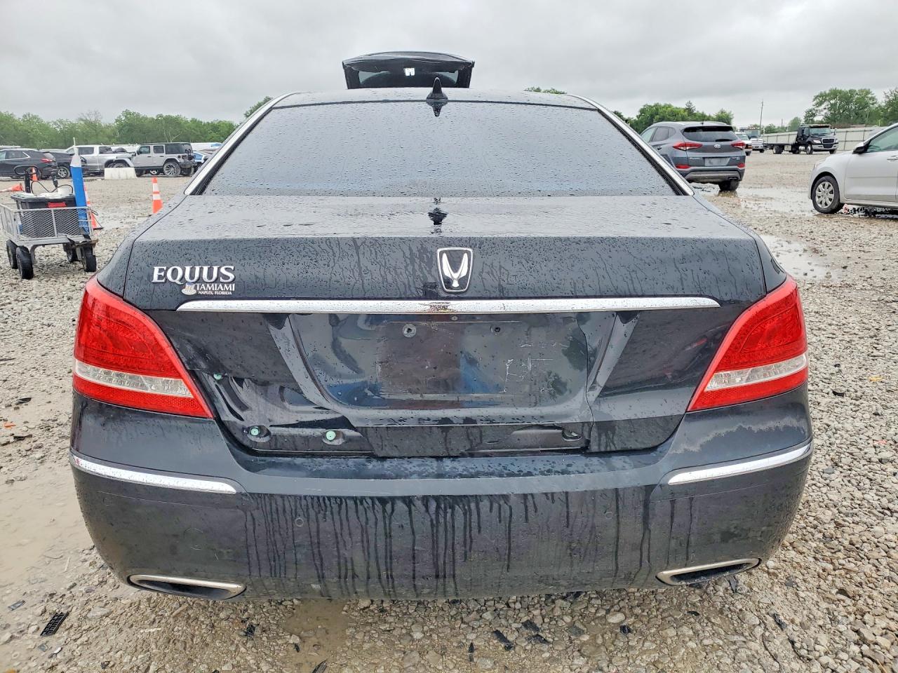 Hyundai Equus Signature
