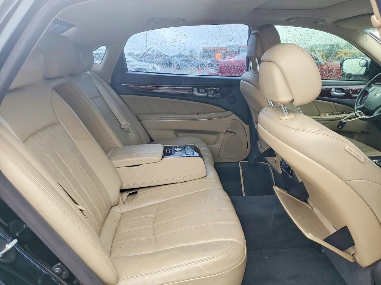 Hyundai Equus Signature