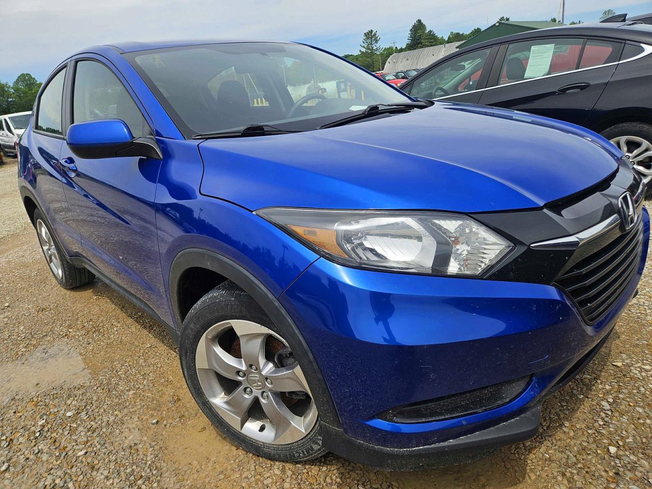Salvage Honda HR-V Image