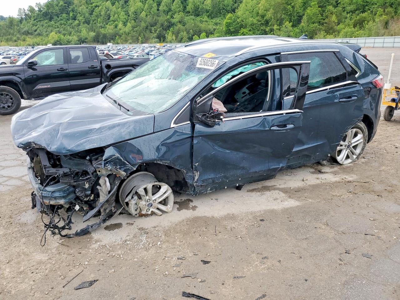 Salvage Ford Edge Image