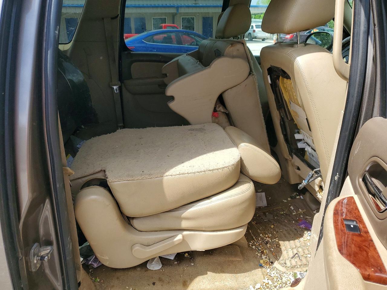 Chevrolet Suburban K1500 Lt