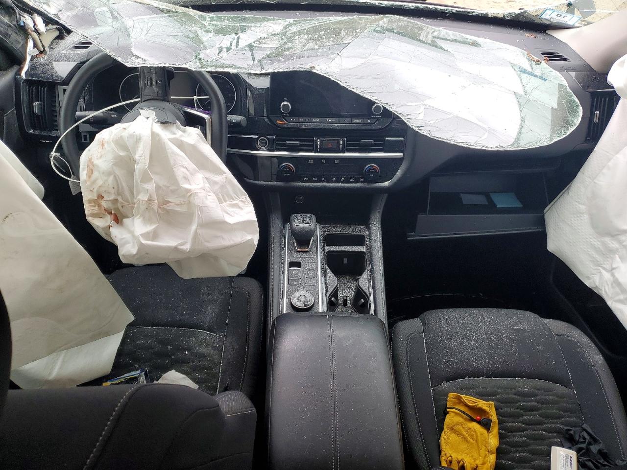 Nissan Pathfinder S