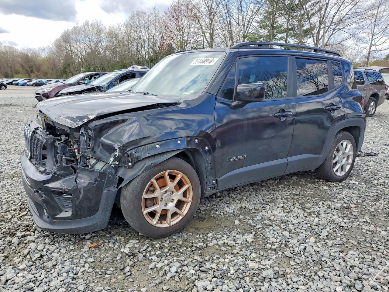 Salvage Jeep Renegade Image