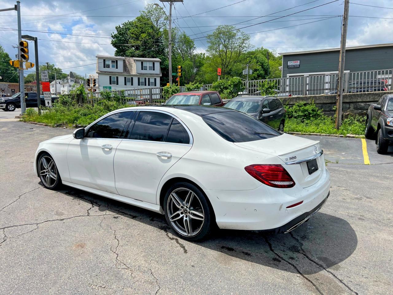 Mercedes-Benz E-Class 300 4matic