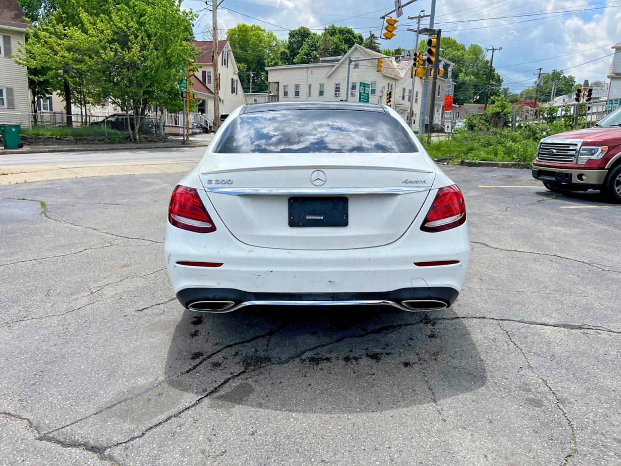 Mercedes-Benz E-Class 300 4matic