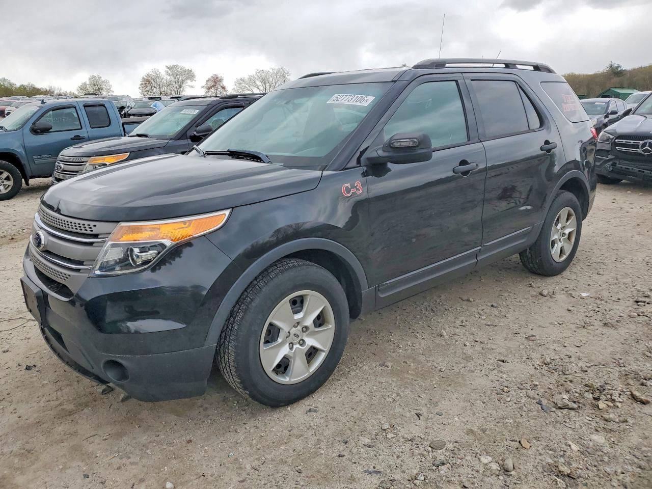 Salvage Ford Explorer Image