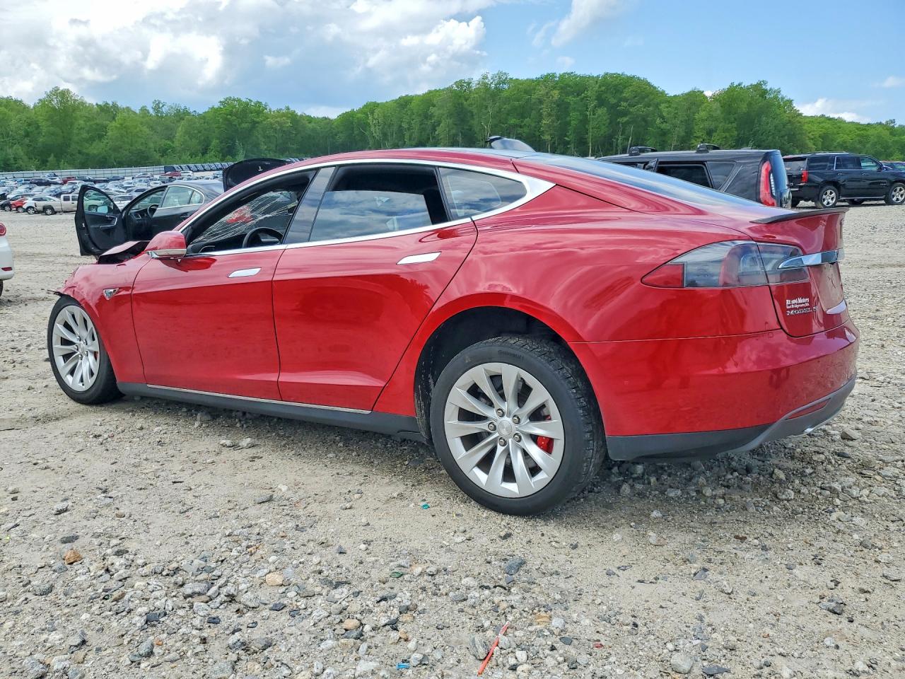Tesla Model S 85d