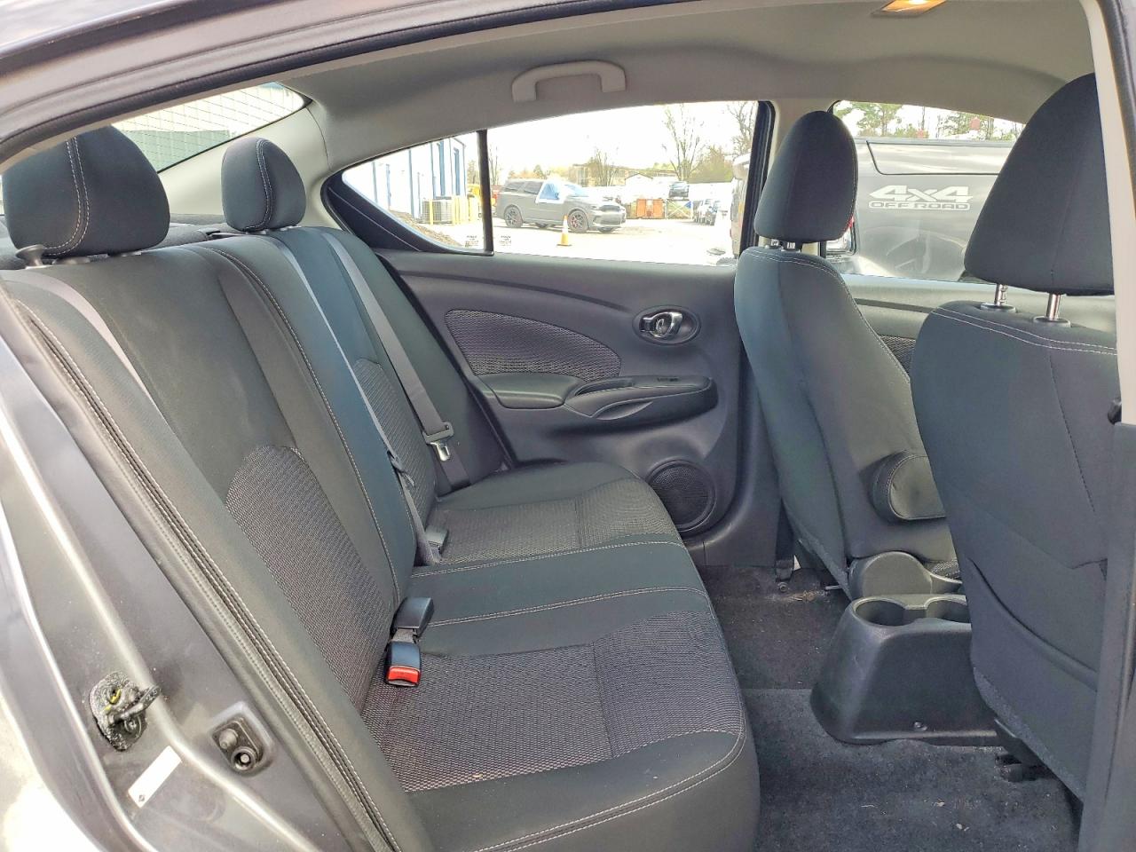 Nissan Versa 1.6 Sv