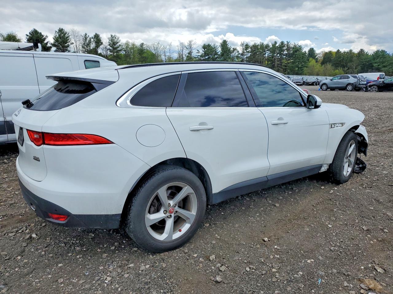Jaguar F-PACE Premium