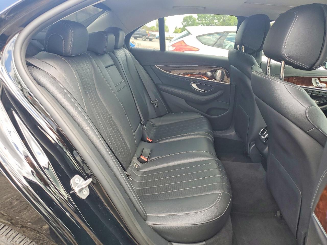 Mercedes-Benz E-Class 300 4matic