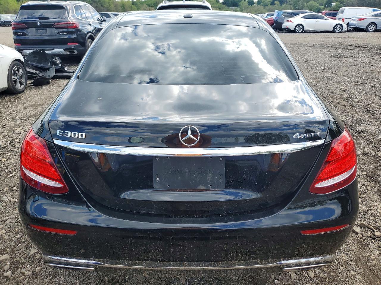 Mercedes-Benz E-Class 300 4matic