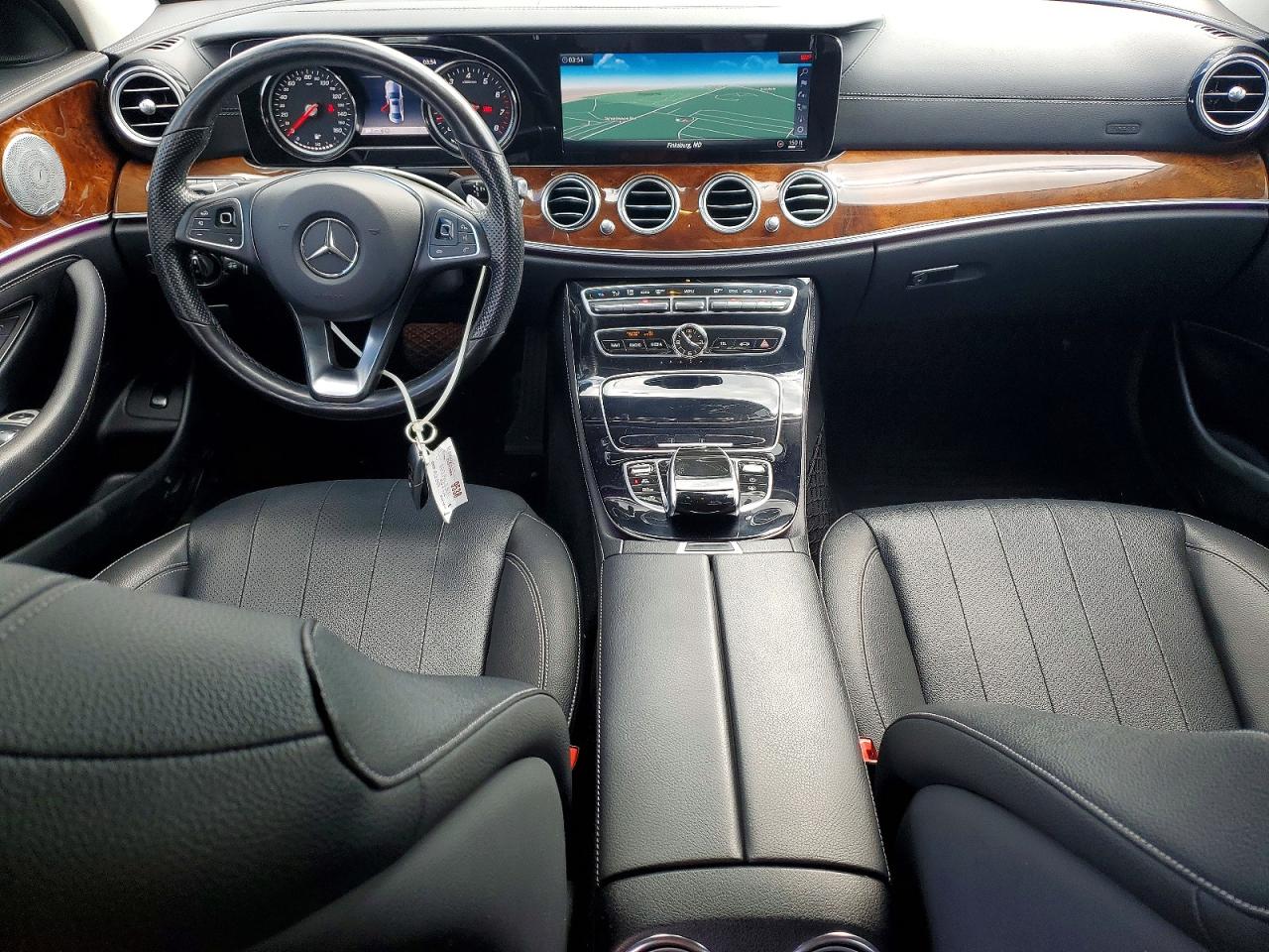 Mercedes-Benz E-Class 300 4matic