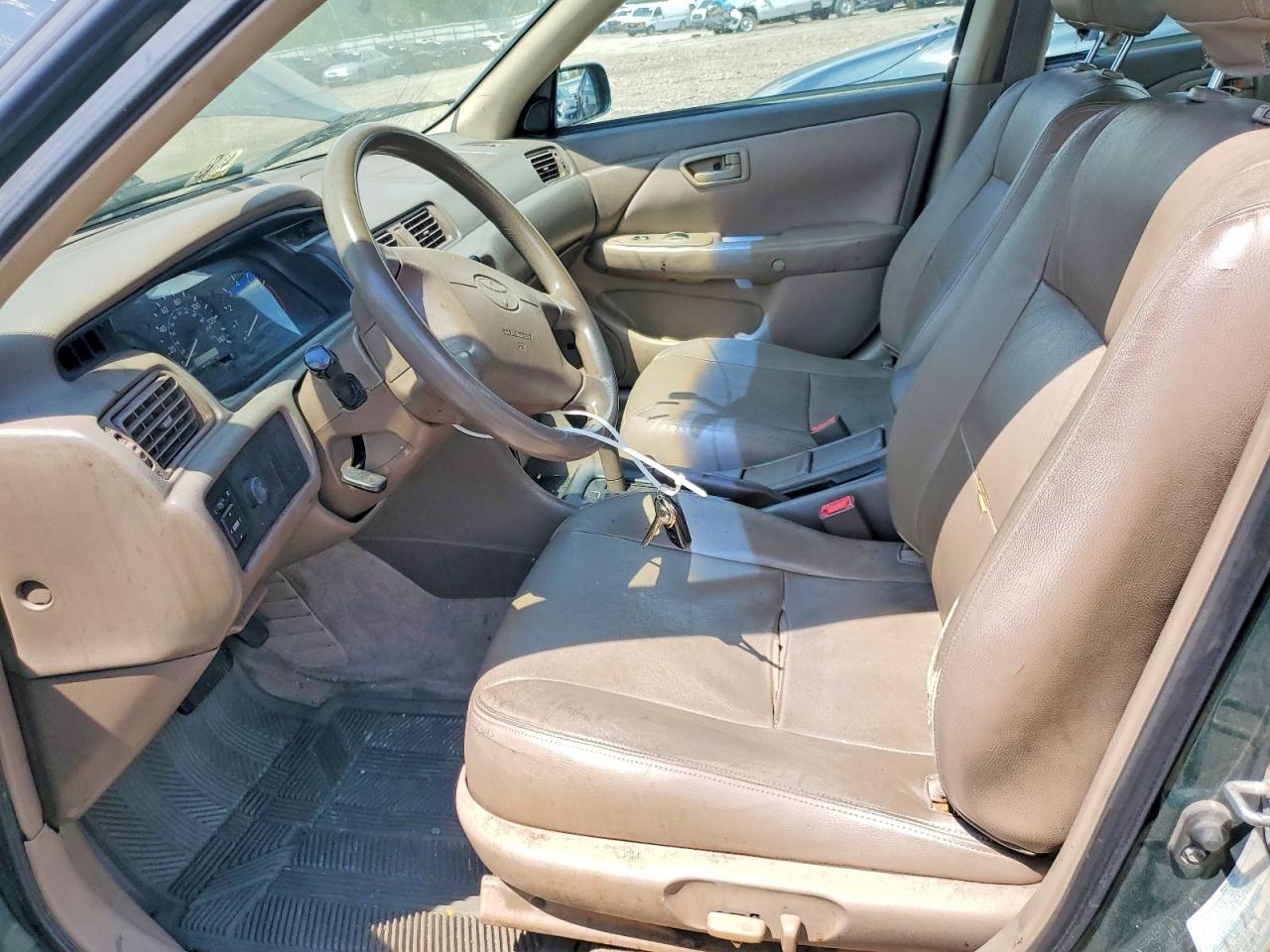 Toyota Camry Le V6