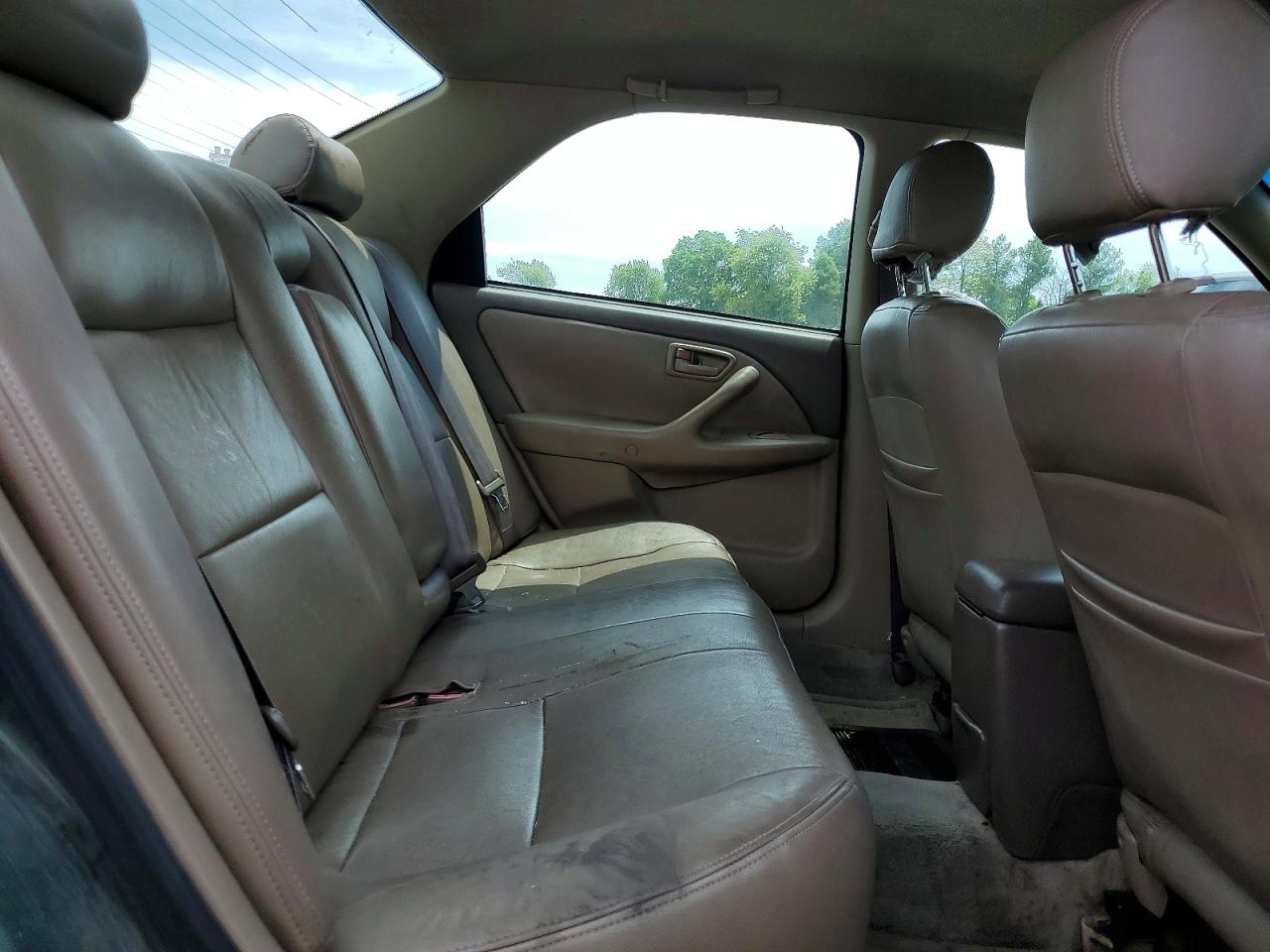 Toyota Camry Le V6