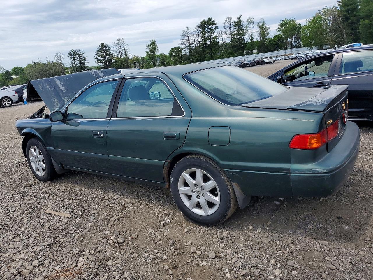 Toyota Camry Le V6