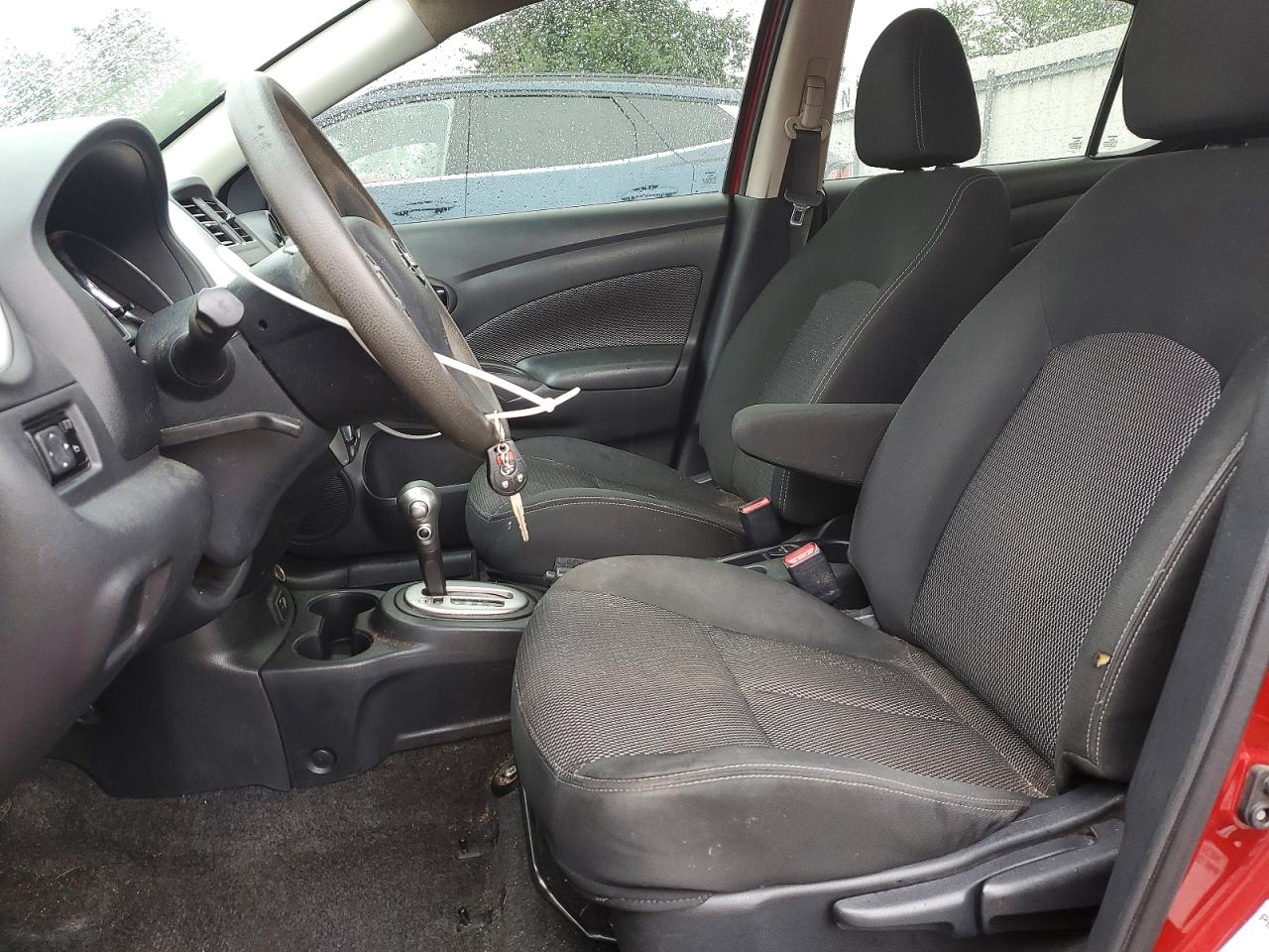 Nissan Versa Sv