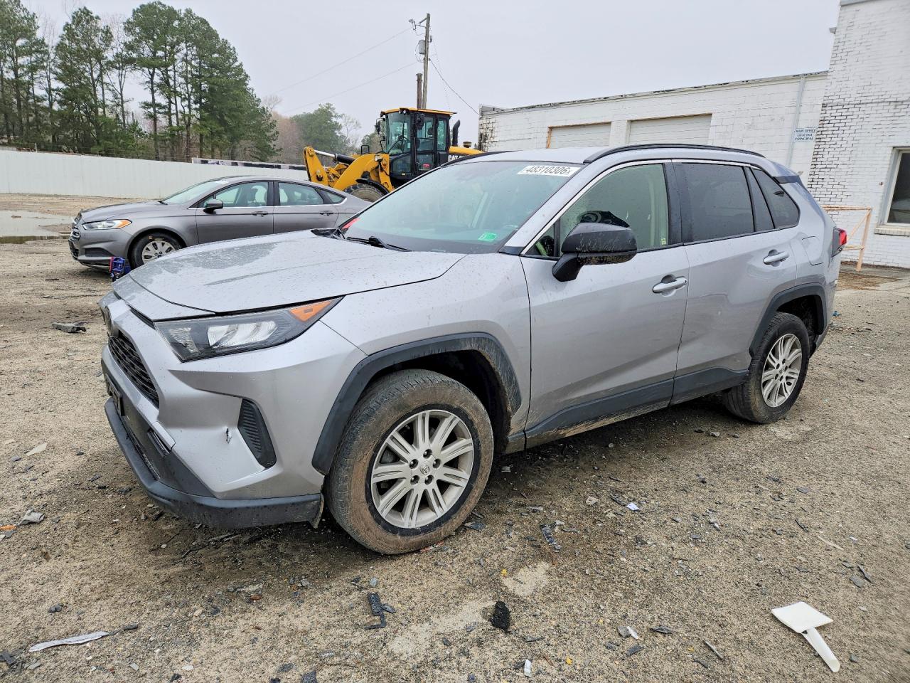 Salvage Toyota RAV4 Image