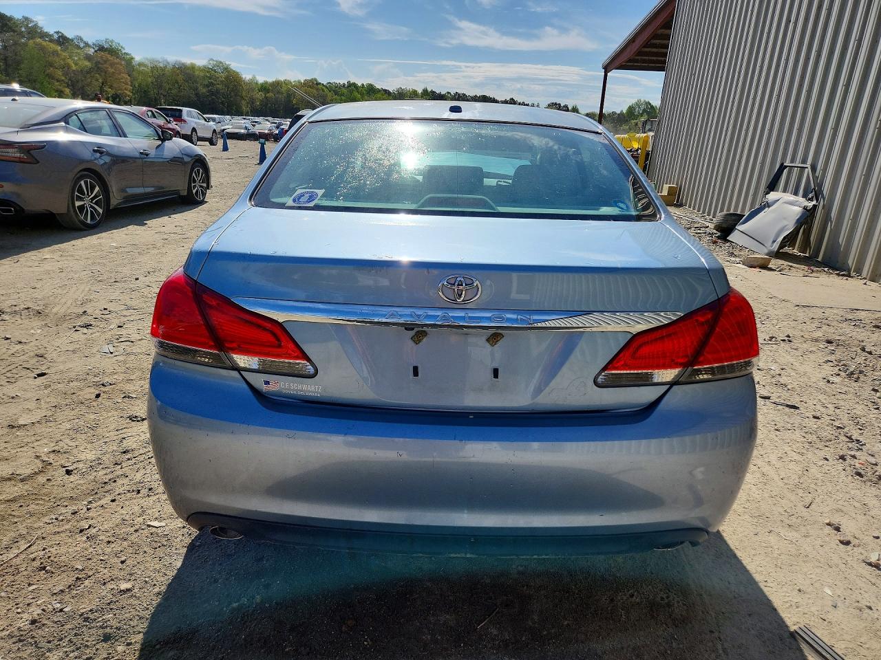 Toyota Avalon Base