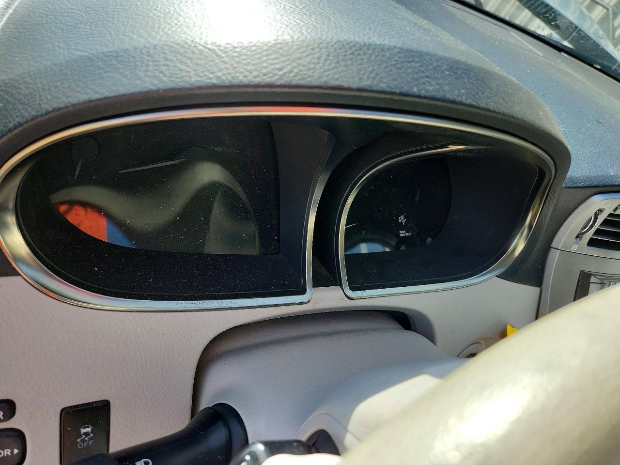 Toyota Avalon Base