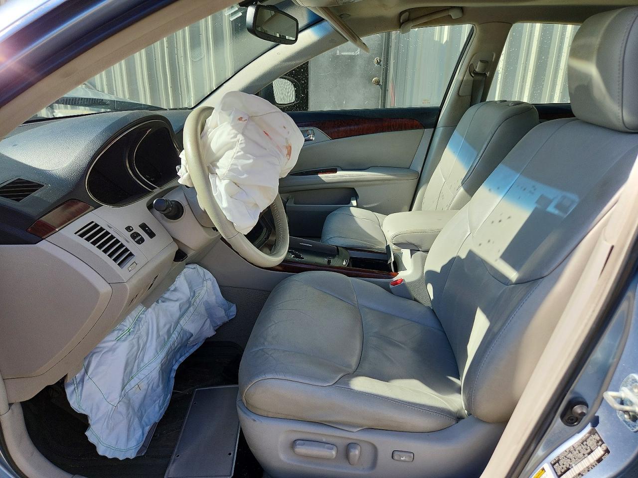 Toyota Avalon Base