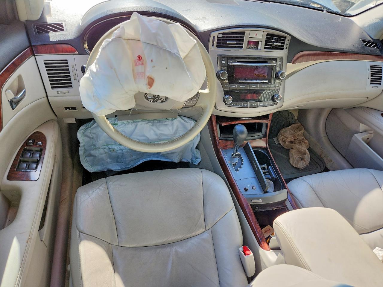 Toyota Avalon Base