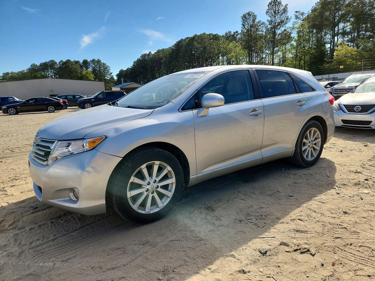 Salvage Toyota Venza Fwd Image
