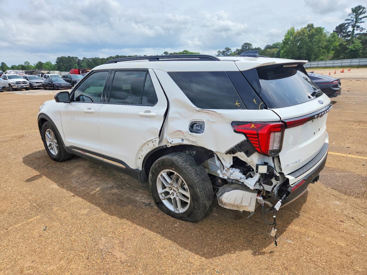 Ford Explorer Active