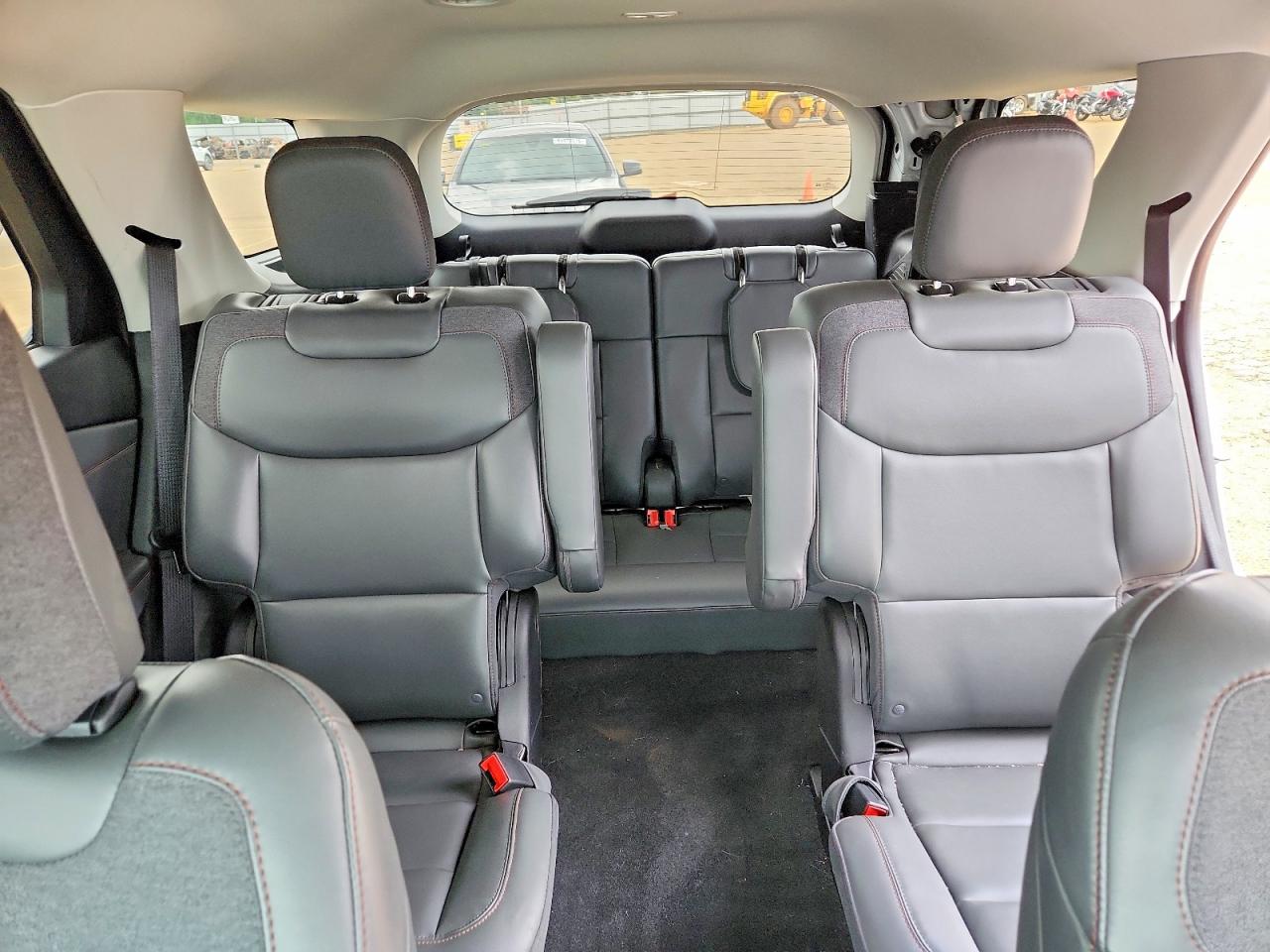 Ford Explorer Active