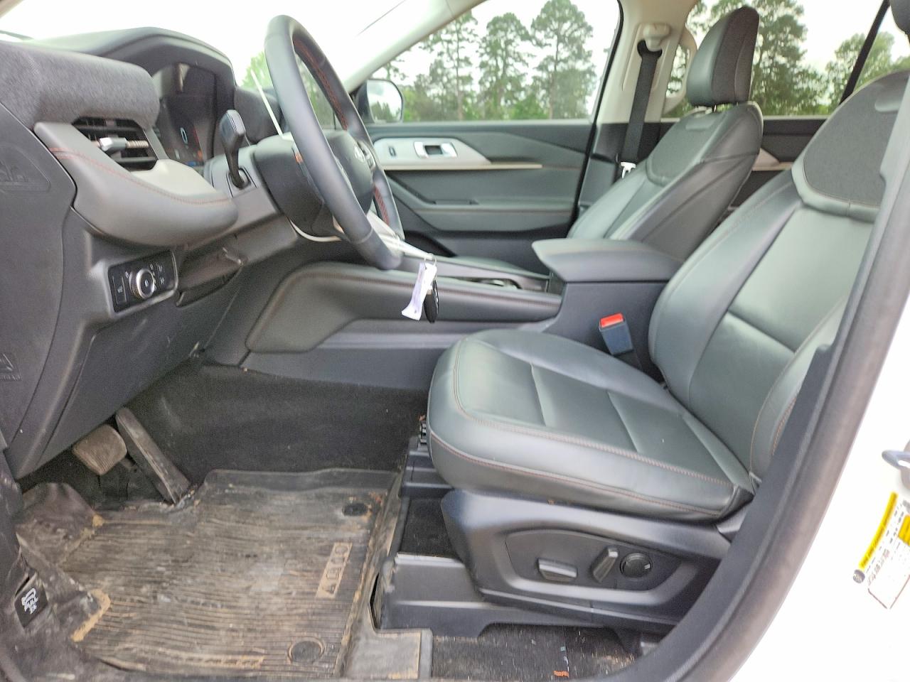 Ford Explorer Active