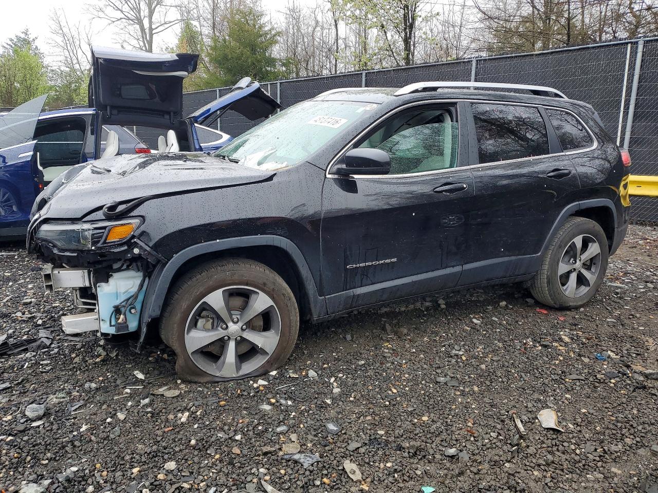 Salvage Jeep Grand Cherokee Image